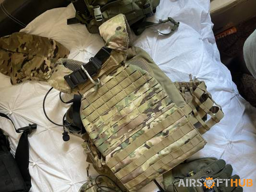 5:11 plate carrier + bundle - Used airsoft equipment