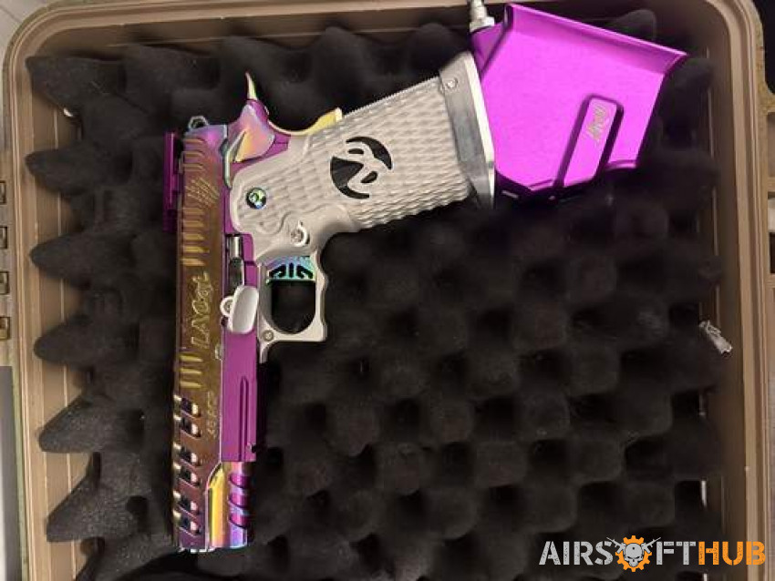 Custom hi capa pistol - Used airsoft equipment