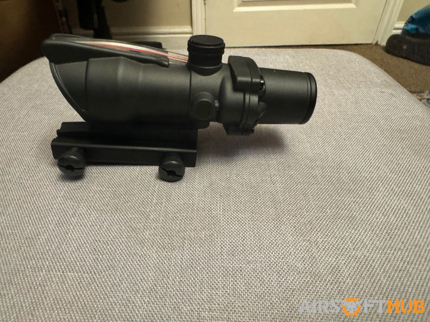 AIM ACOG 4X32C Red Dot Fiber - Used airsoft equipment