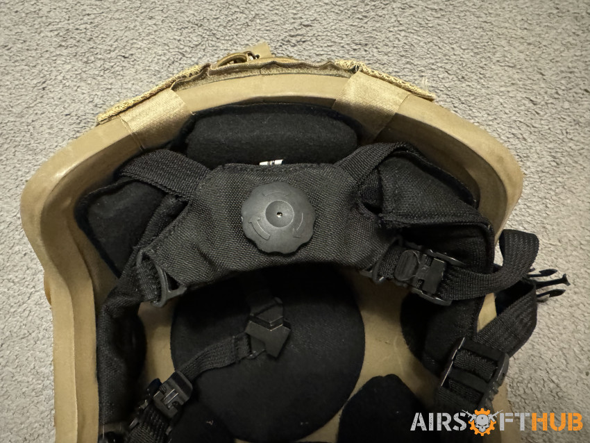 Bullet proof helmet - Used airsoft equipment