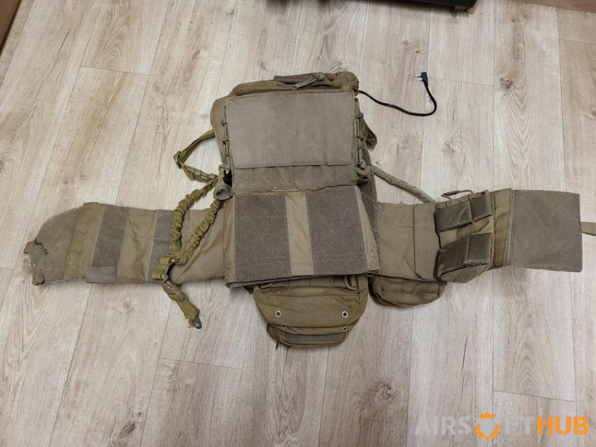 Warrior plate carrier + Belt - Used airsoft equipment