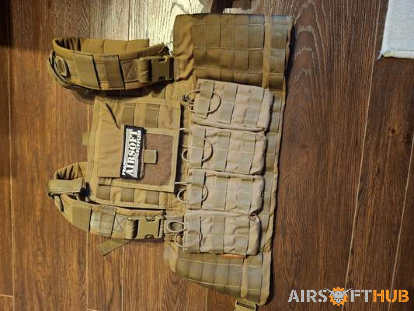 Warrior tactical vest - Used airsoft equipment