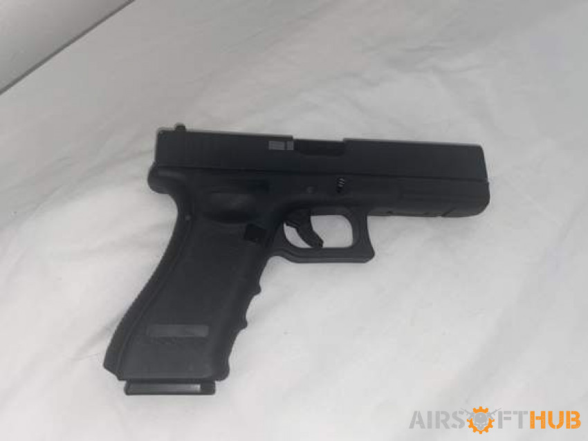 Glock 18 - Used airsoft equipment