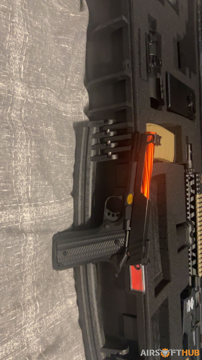 NEW case with CM18 , pistol - Used airsoft equipment