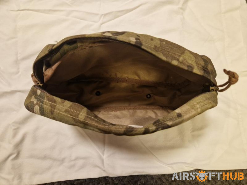 Assorted Pouches - Used airsoft equipment