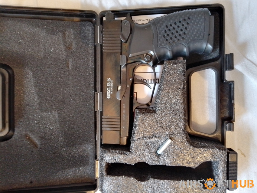 EKOL ES55 air pistol - Used airsoft equipment