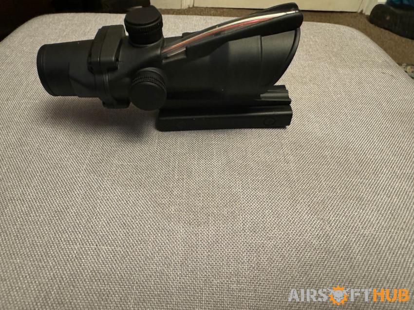 AIM ACOG 4X32C Red Dot Fiber - Used airsoft equipment