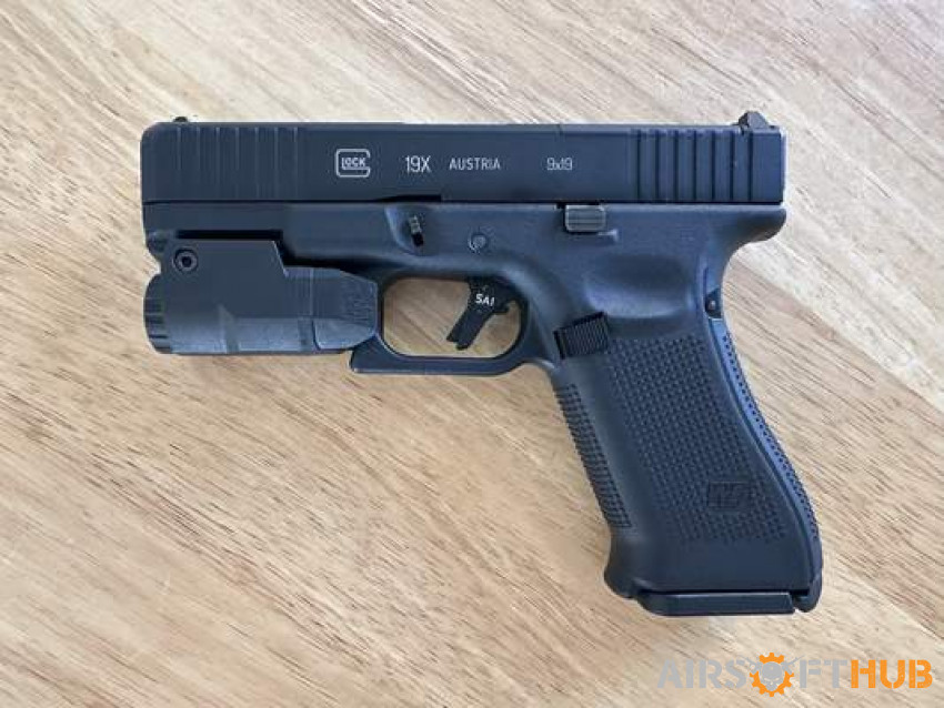 We Glock 19x GEN 5 * UPGRADED* - Used airsoft equipment