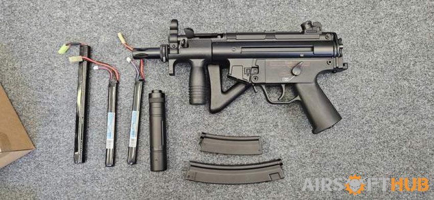 CYMA CM.041PDW SMG-5 Blue Ed. - Used airsoft equipment