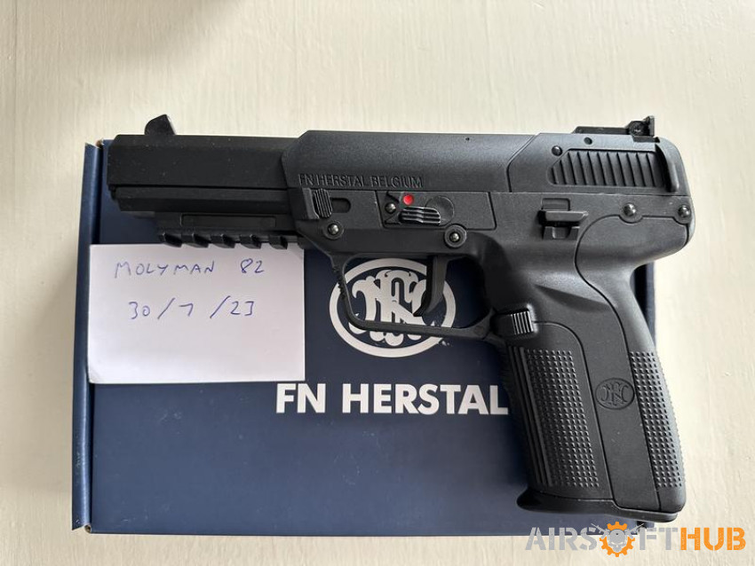 Cybergun FN57 - Used airsoft equipment