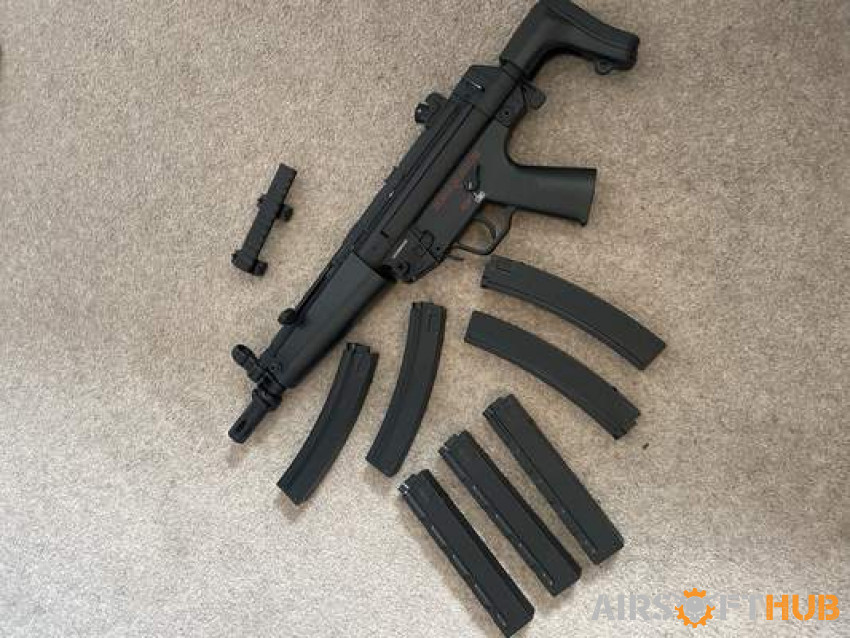 Upgraded JG MP5 with 7 mags - Used airsoft equipment