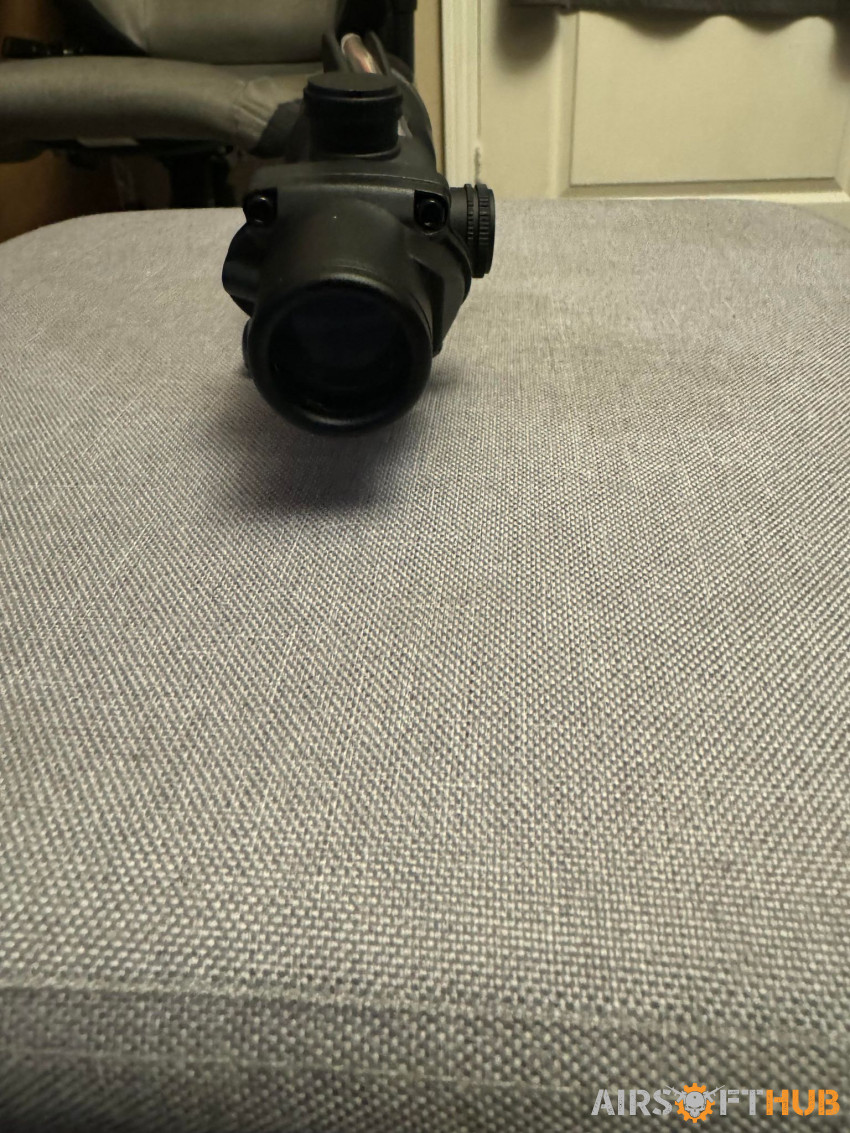 AIM ACOG 4X32C Red Dot Fiber - Used airsoft equipment