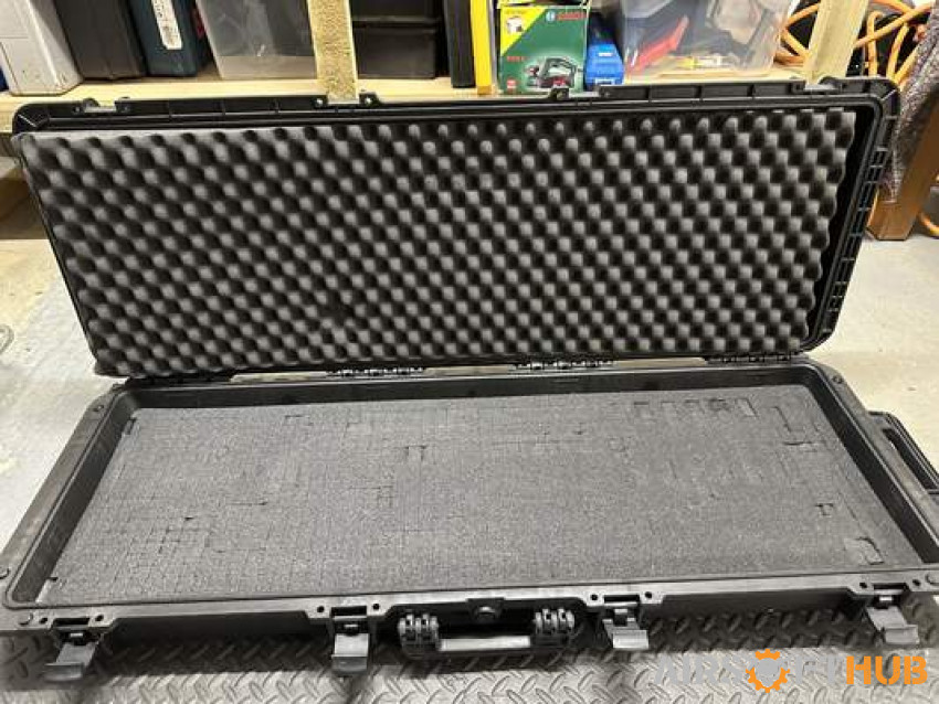 XL peli case - Used airsoft equipment