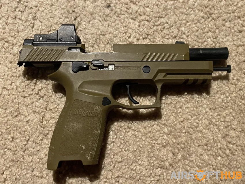 Sig Sauer Licensed GBB M17 - Used airsoft equipment