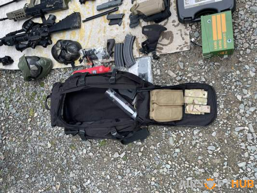 Joblot of rifles, gun, access - Used airsoft equipment