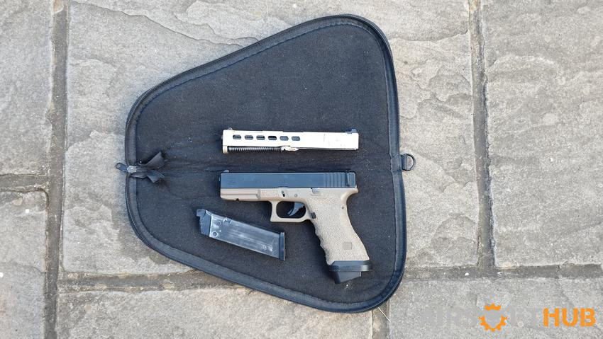 Marui Glock 17 package - Used airsoft equipment