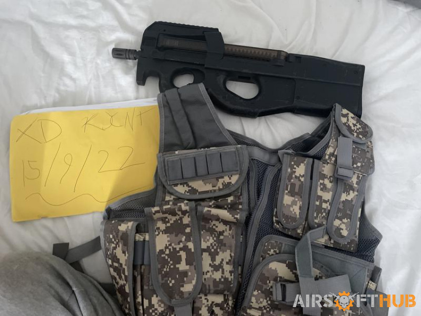 gun p90. Item: camo vest SOLD - Used airsoft equipment