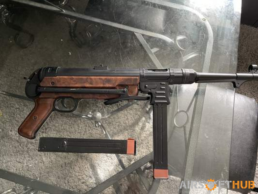 AGM MP40 - Used airsoft equipment