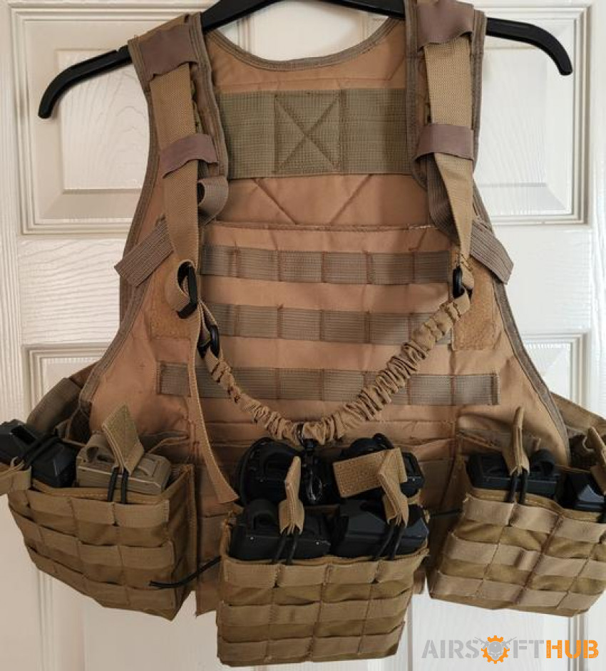 2x plate carriers, battle belt - Used airsoft equipment