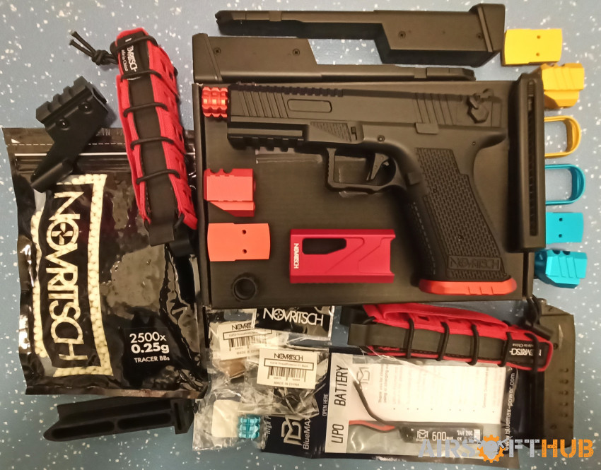 Novritsch SSE18 Pistol Bundle - Used airsoft equipment