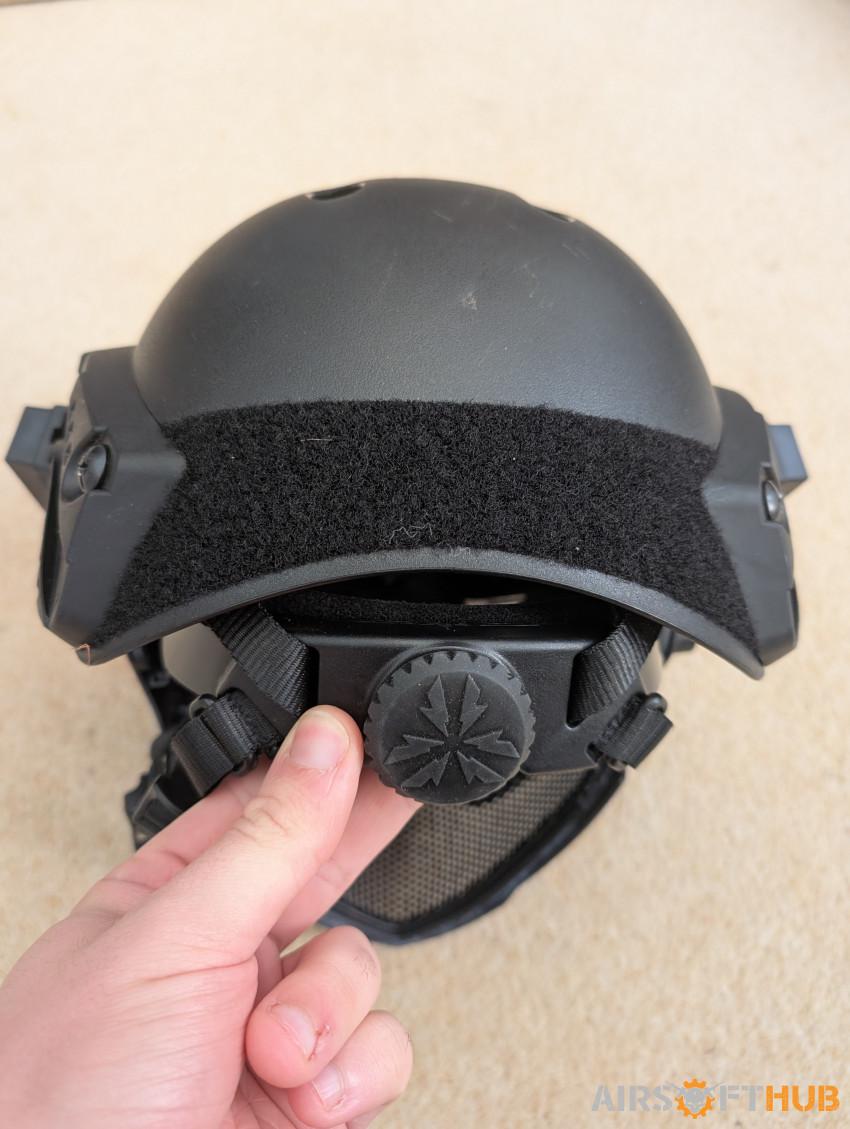 Full face mask and helmet - Used airsoft equipment