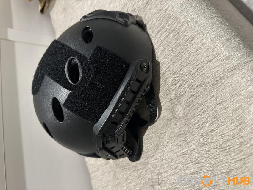 Medium Helmet - Used airsoft equipment