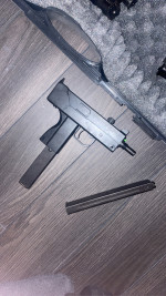 Kwa mac11 with extra mag - Used airsoft equipment