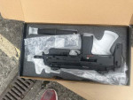 GBBVFC Mp7 / 2 Mags + PEQ BOX - Used airsoft equipment