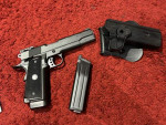 1911 co2 pistol cybergun - Used airsoft equipment