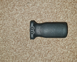 Moe rvg picatinny foregrip - Used airsoft equipment