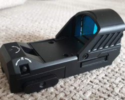 PHANTOM GEAR RED DOT SIGHT - Used airsoft equipment