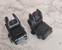 Set of Magpul mbus iron sites - Used airsoft equipment