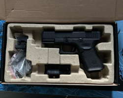 WE glock 19 - Used airsoft equipment