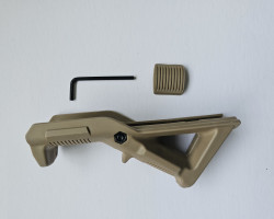 Angled fore grip Tan - Used airsoft equipment