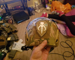 Tactical fast helmet with xtra - Used airsoft equipment