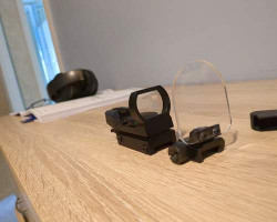 Airsoft red dot sight - Used airsoft equipment