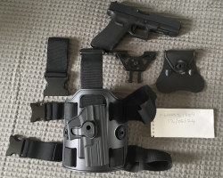 Glock 18c and holster rig - Used airsoft equipment