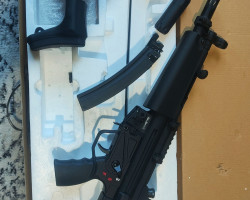 SRC S5 SWAT CO2 MP5 - Used airsoft equipment