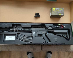 CM16 with battery charger - Used airsoft equipment