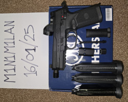 Vfc/cybergun fnx45 + extras - Used airsoft equipment