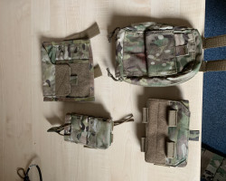 Various pouches - Used airsoft equipment