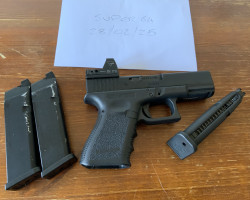 WE? Glock 19 - Used airsoft equipment