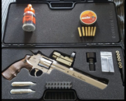 Airsoft pistol - Used airsoft equipment