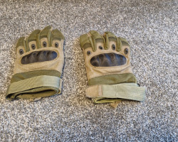 Airsoft Gloves - Used airsoft equipment